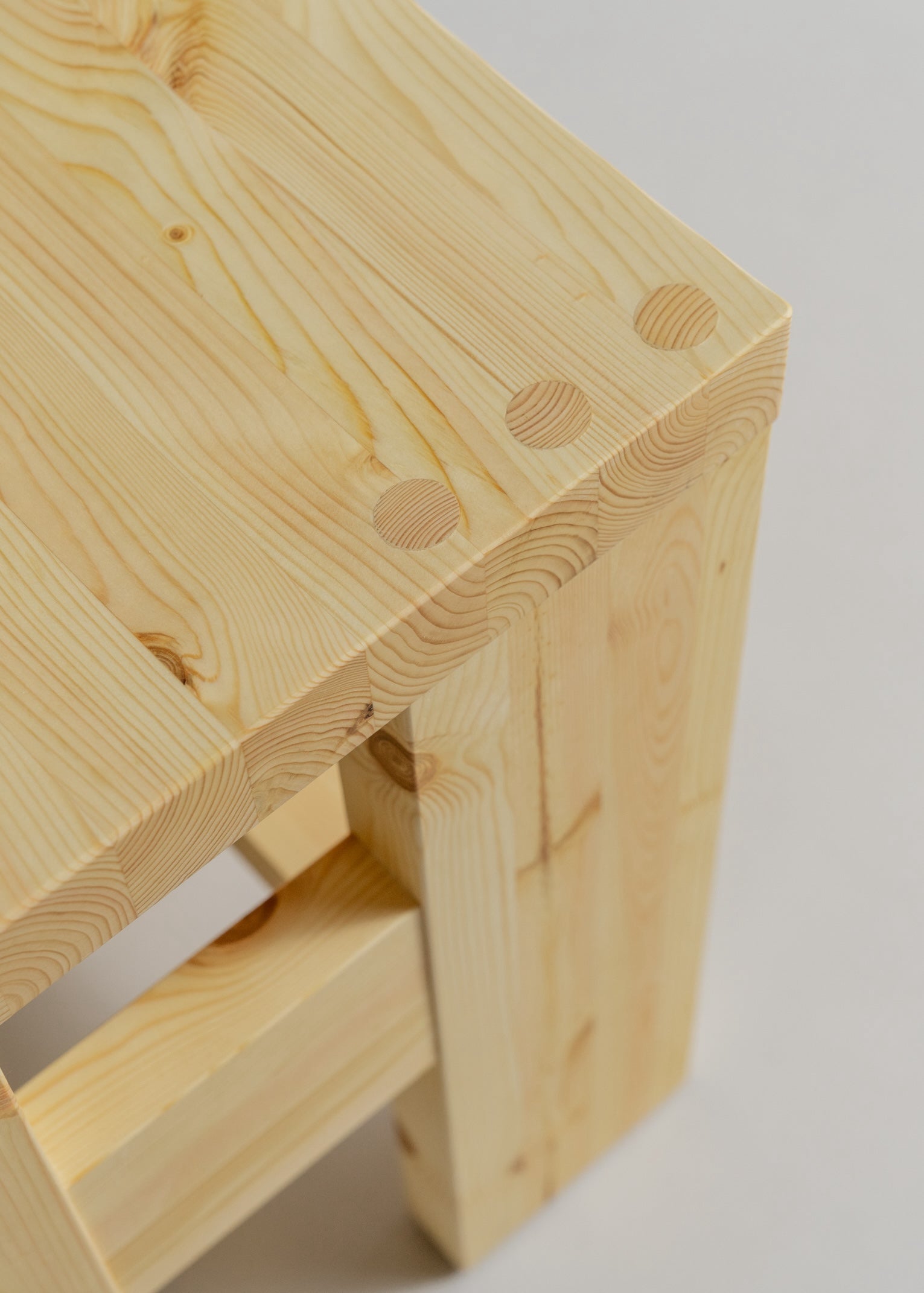001 Bar Stool