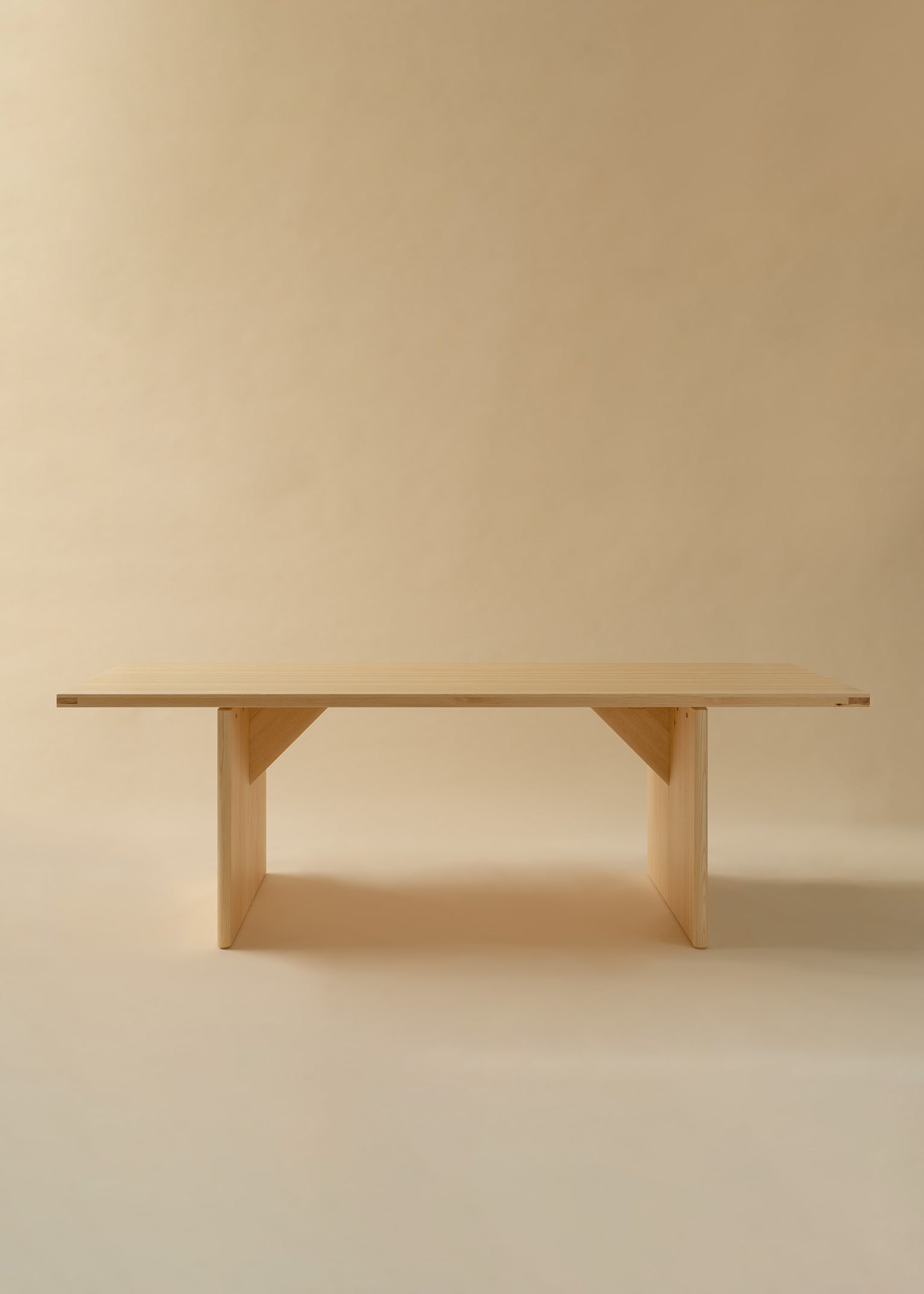 012 Kolmio Dining Table