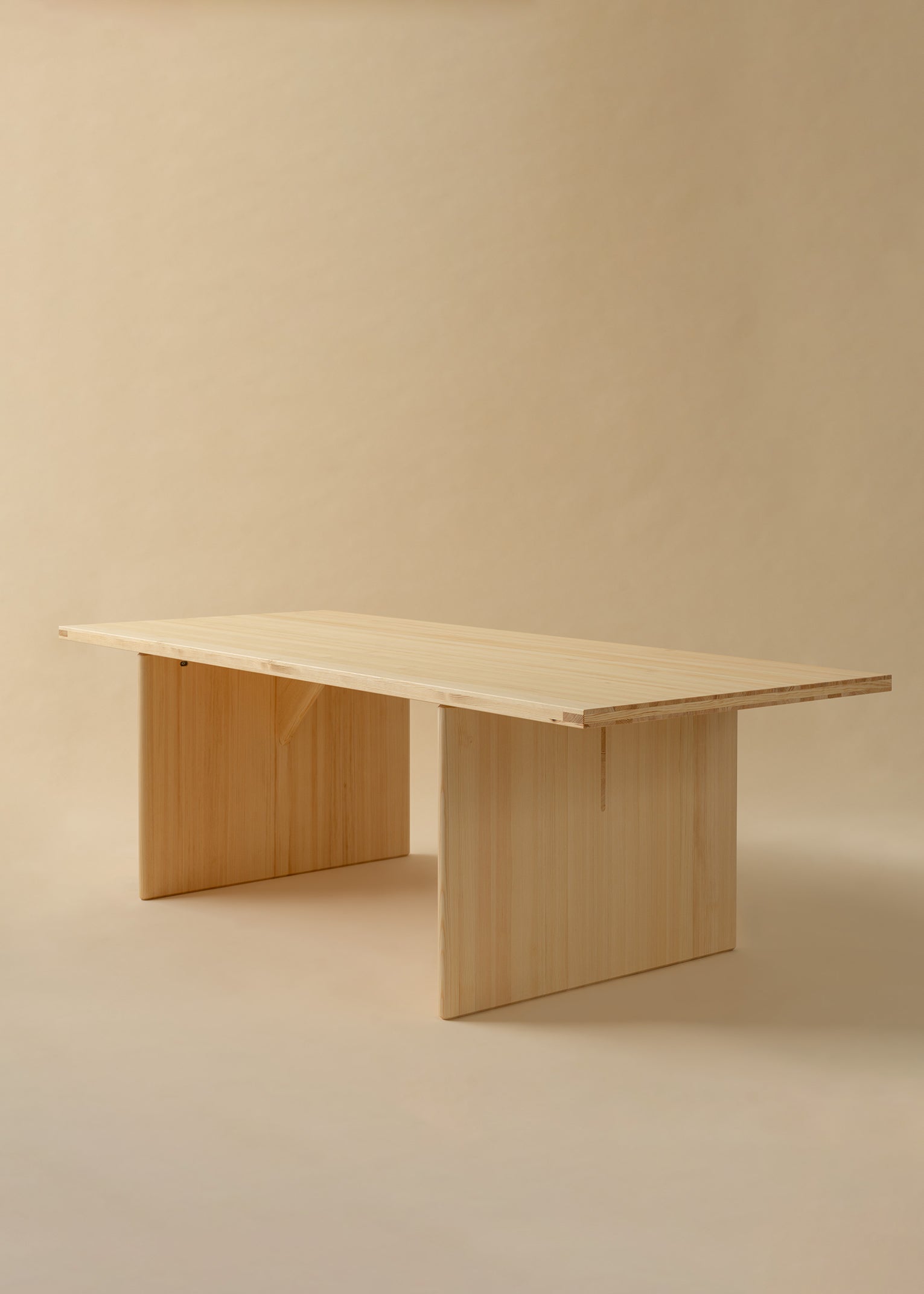 012 Kolmio Dining Table