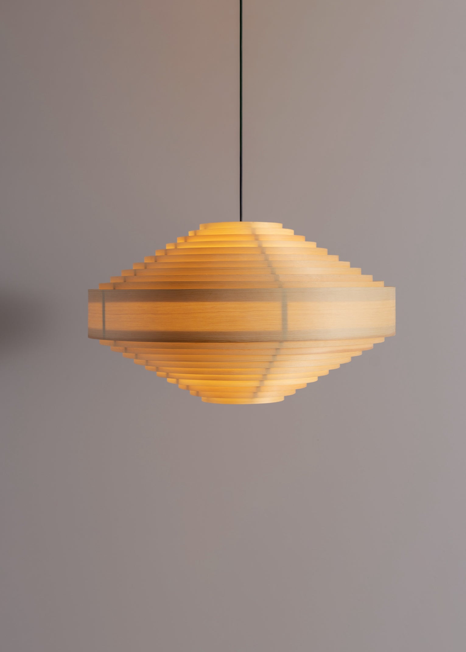 1003 Hans Pendant 60 by Hans-Agne Jakobsson – Vaarnii