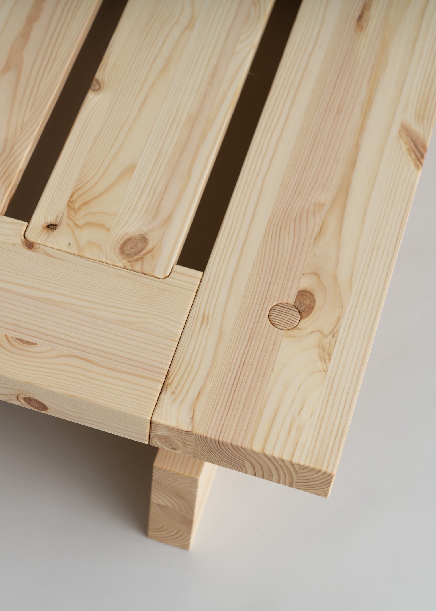 017 Aamu Bed Frame