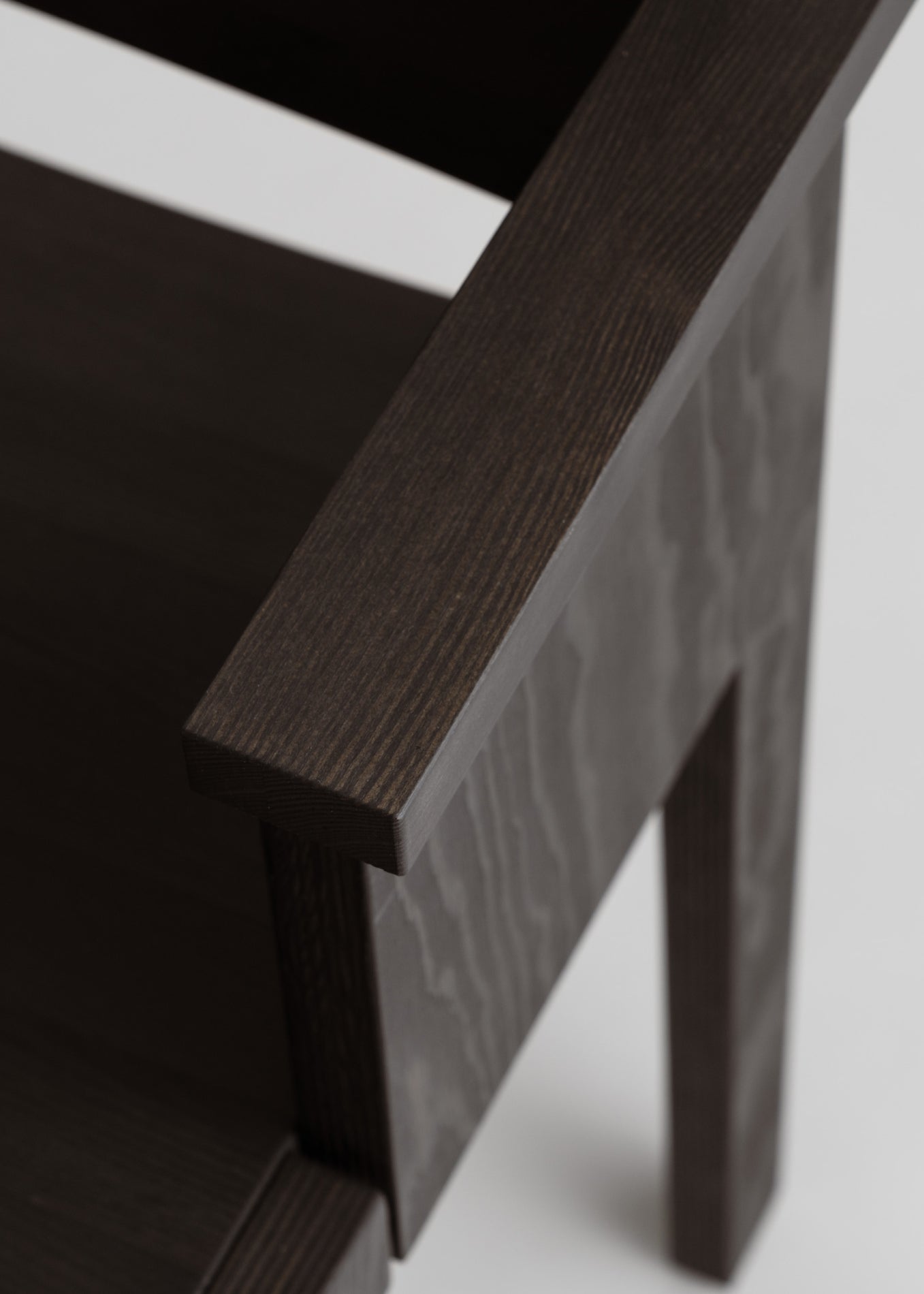 016 Maasto Dining Armchair Black