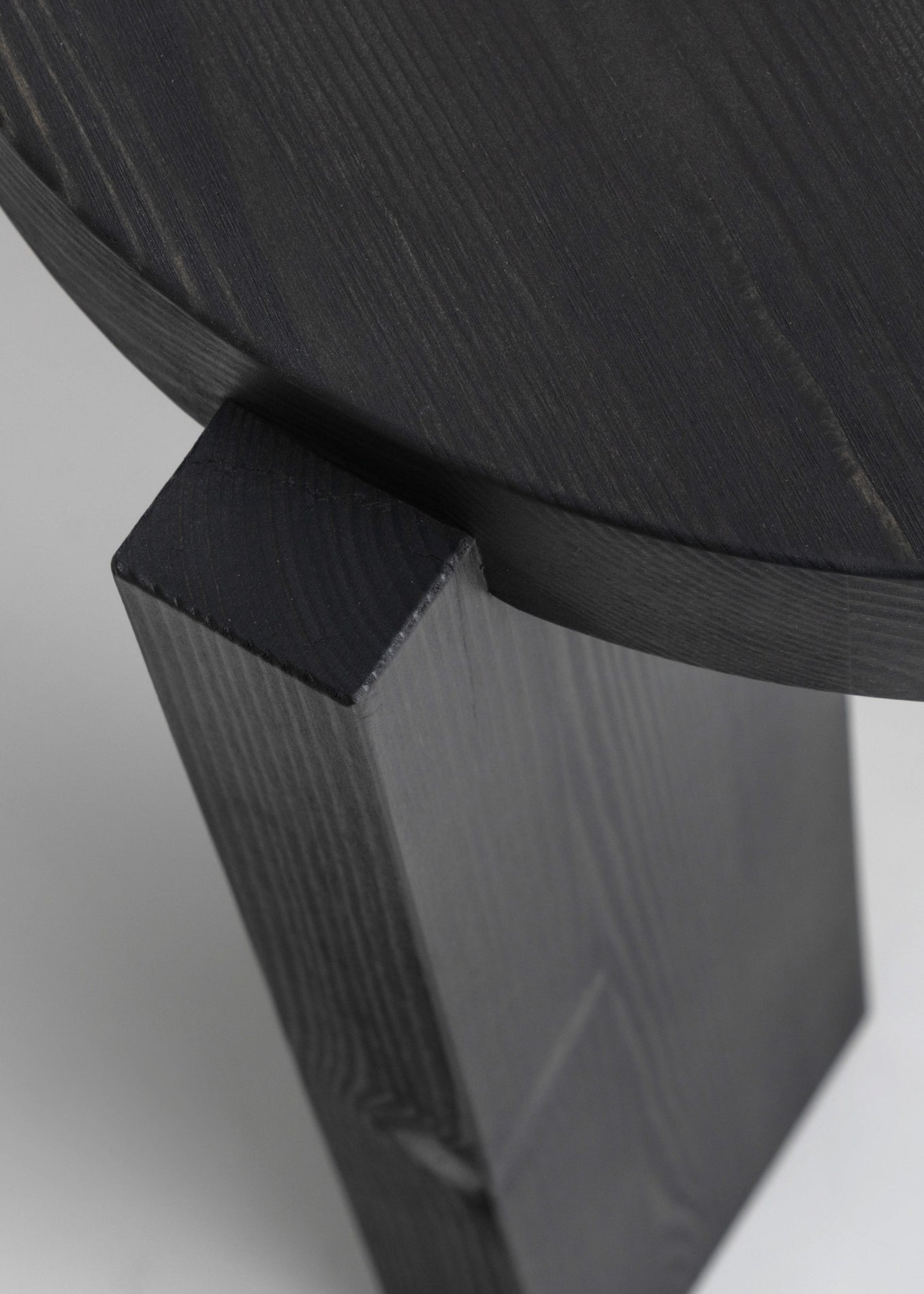 001 Stool Black