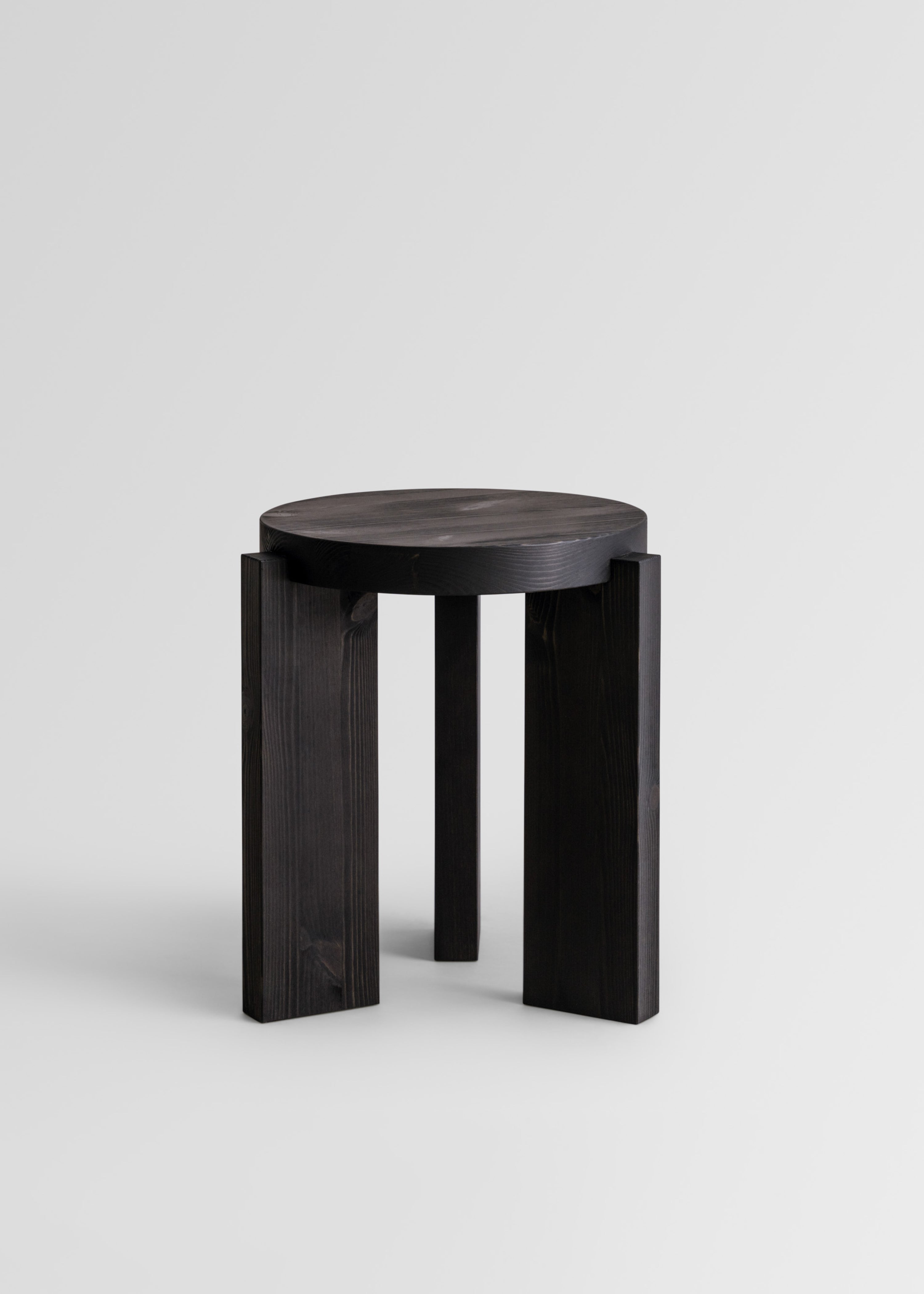 001 Stool Black